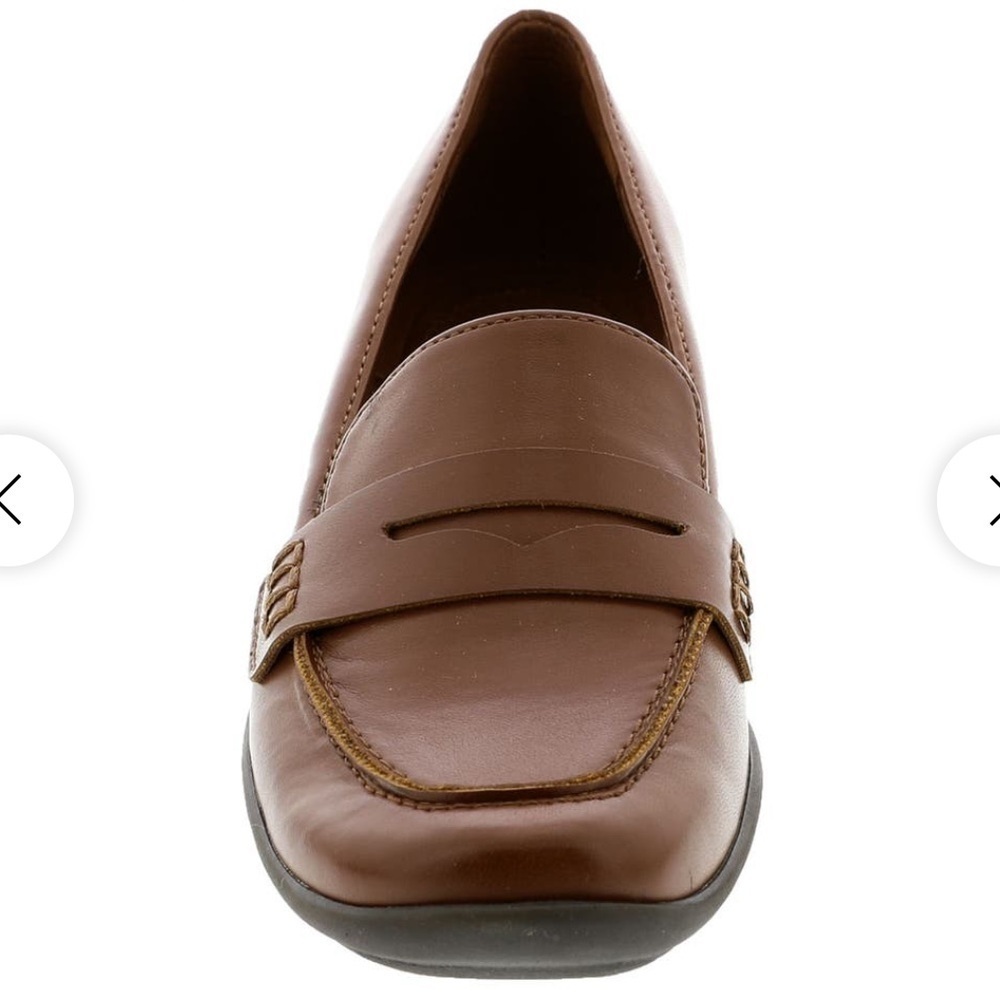 Women’s Easy Spirit Aerilyn Slip-On Comfort Loafers Cognac Size 10.5 NWOT
